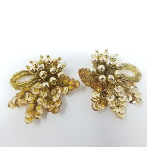Vintage Pair of Sequin Dress or Shoe Clips, Gold Tone Beaded, Retro Design - Picture 5 of 5